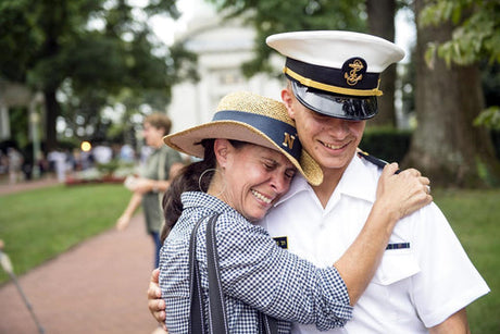 Meaningful Gifts for Military Moms This Holiday Season