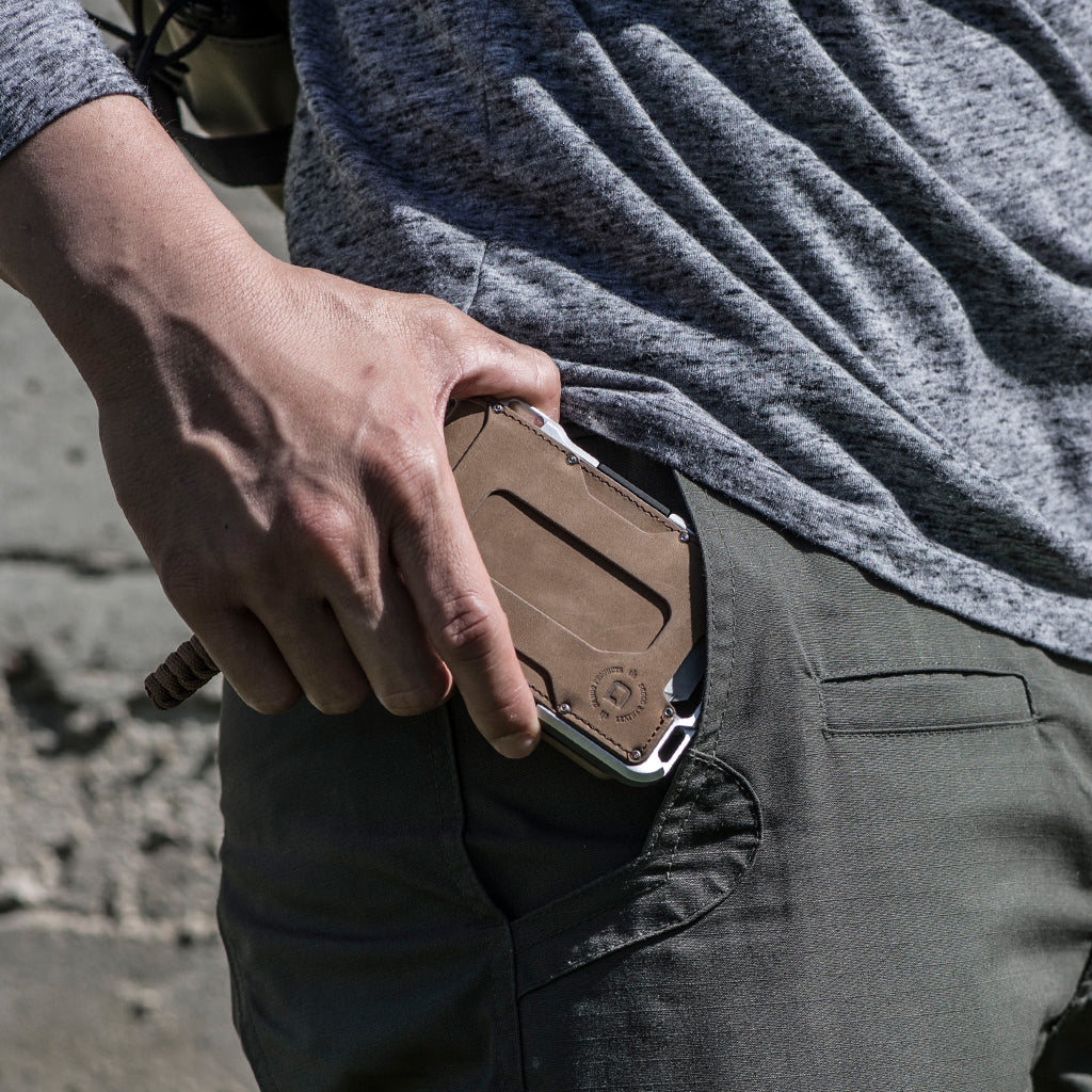 M1 MAVERICK™ TACTICAL BIFOLD WALLET - 4 POCKET BIFOLD RAWHIDE LEATHER